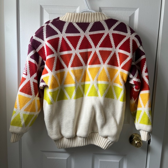 Vintage Colourful Wool Blend Sweater Made in Hong Kong - Picture 6 of 6